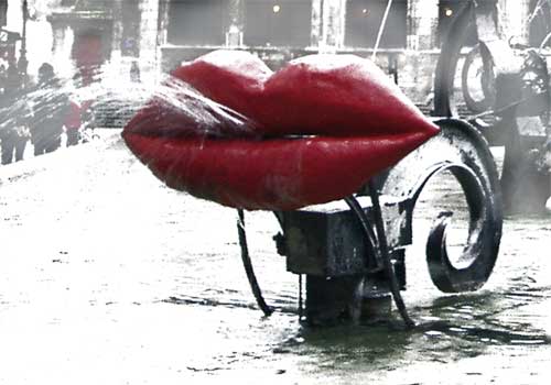 Big Red Lips Fountain Big Red Lips Fountain